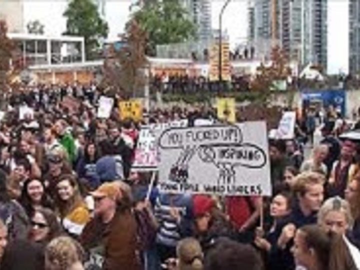 Vancouver Climate Action March صد هزار نفر در ونکوور به خیابانها آمدند