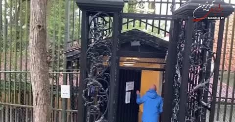 برگزاری آکسیون توسط اتحادیه کارگری سوید علیه حکم اعدام شریفه محمدی در مقابل سفارت ایران در استکهلم